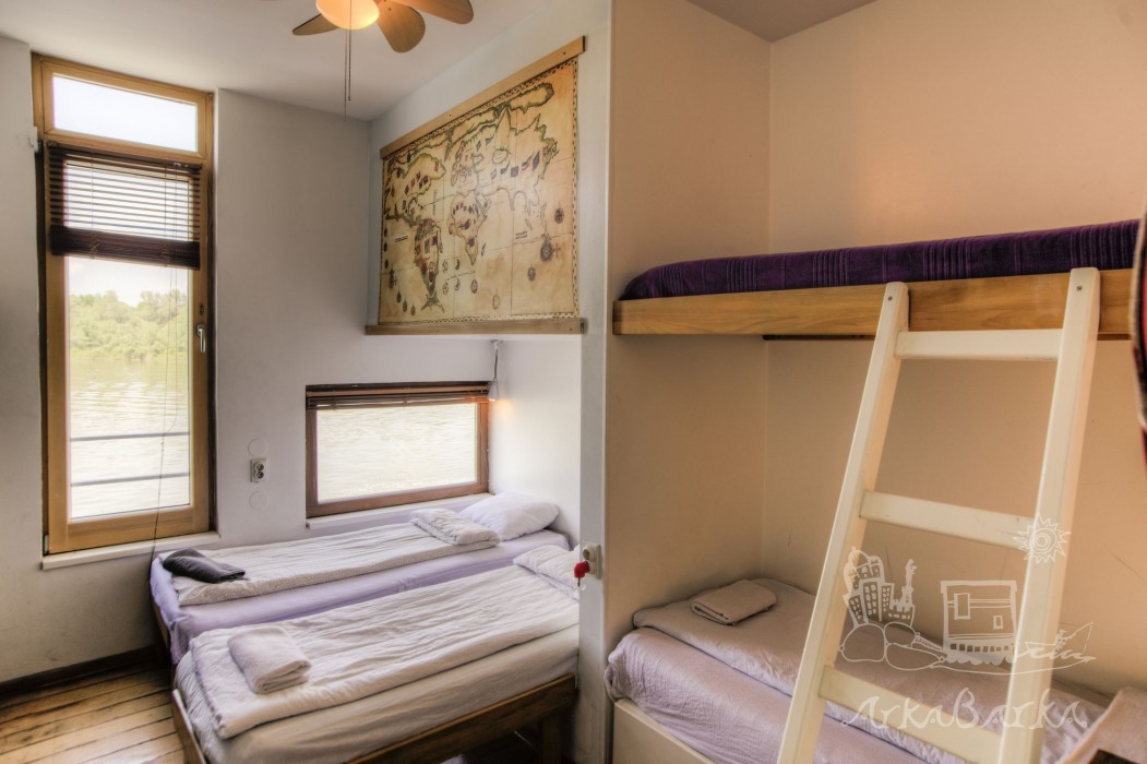Arkabarka Floating Hostel And Apartments 25/83