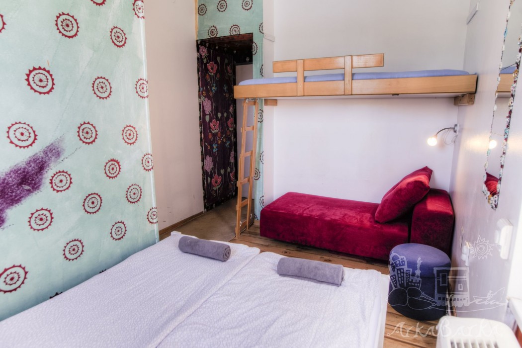 Arkabarka Floating Hostel And Apartments 28/83