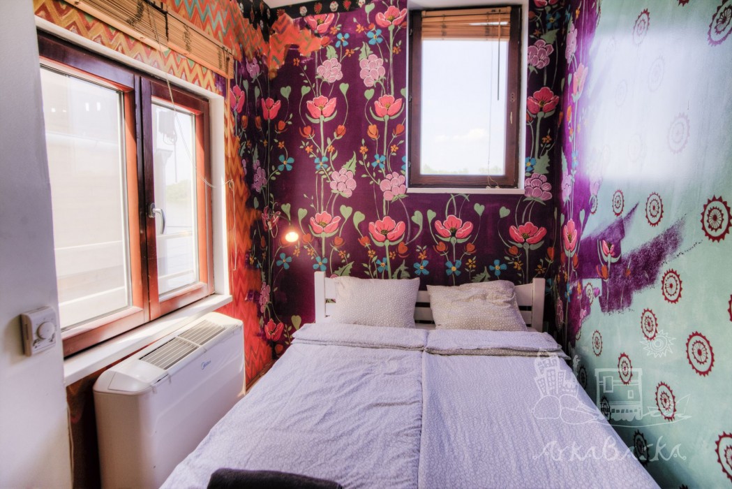 Arkabarka Floating Hostel And Apartments 29/83