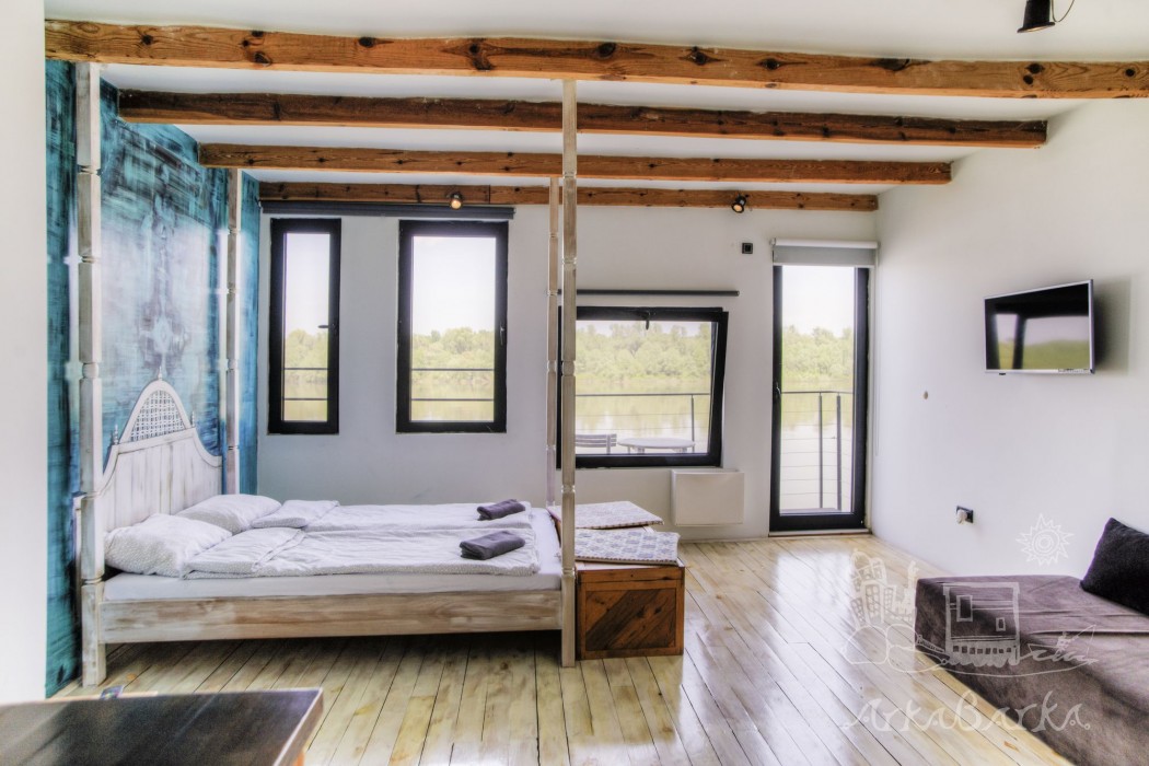 Arkabarka Floating Hostel And Apartments 33/83