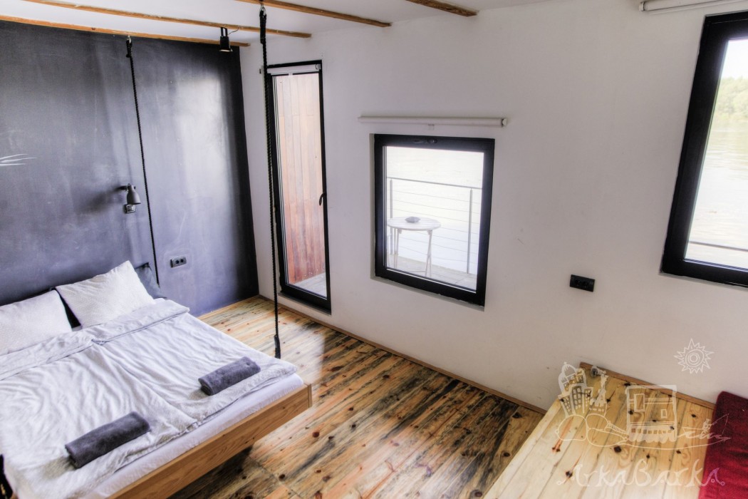 Arkabarka Floating Hostel And Apartments 30/83