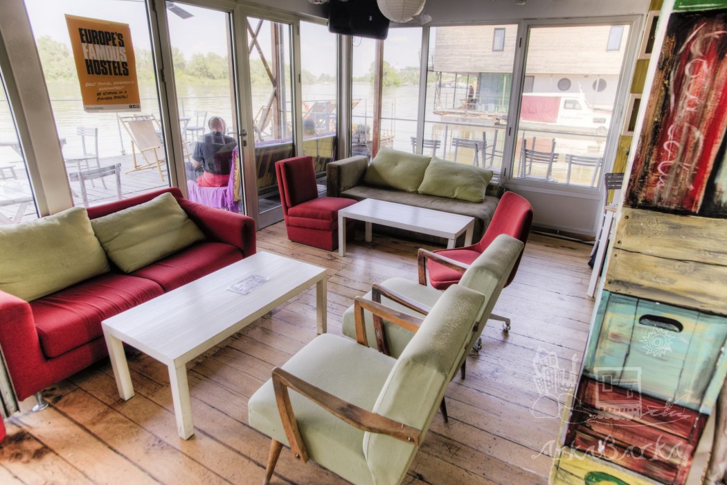 Arkabarka Floating Hostel And Apartments 32/83