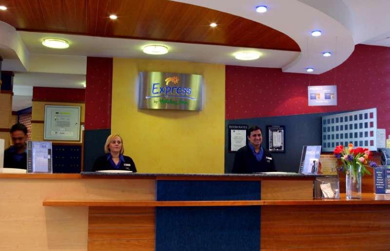 Holiday Inn Express London - City by IHG 8/35