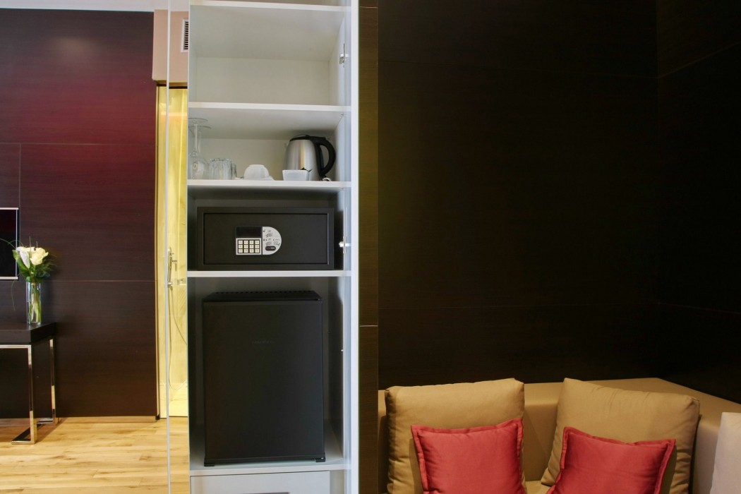Maccani Luxury Suites 38/85