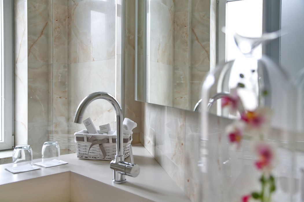 Maccani Luxury Suites 37/85