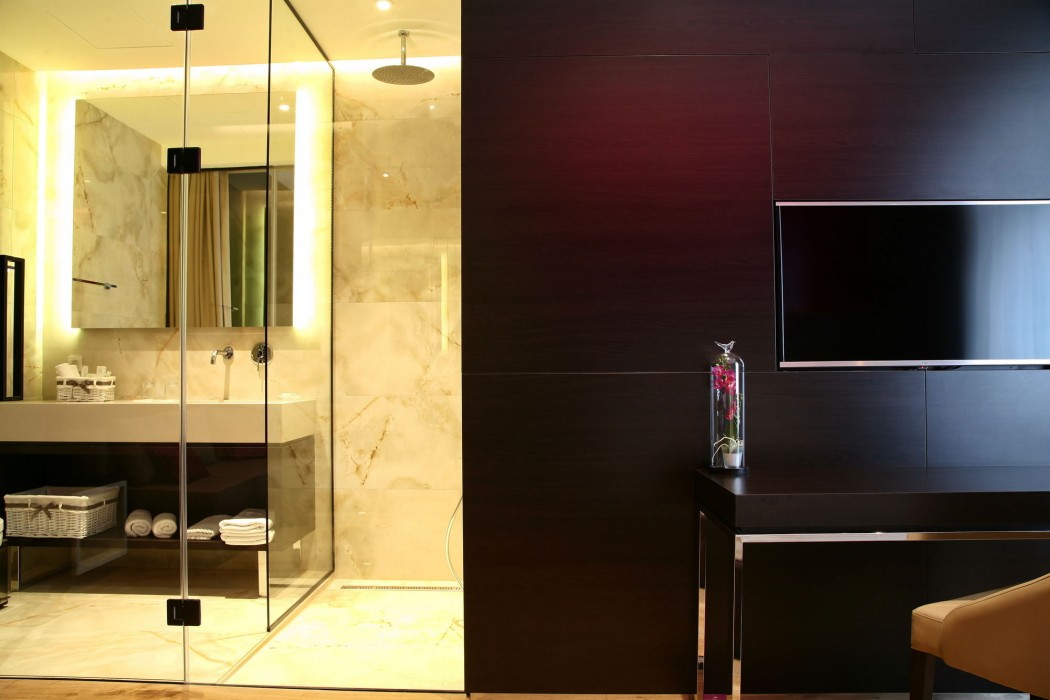 Maccani Luxury Suites 61/85