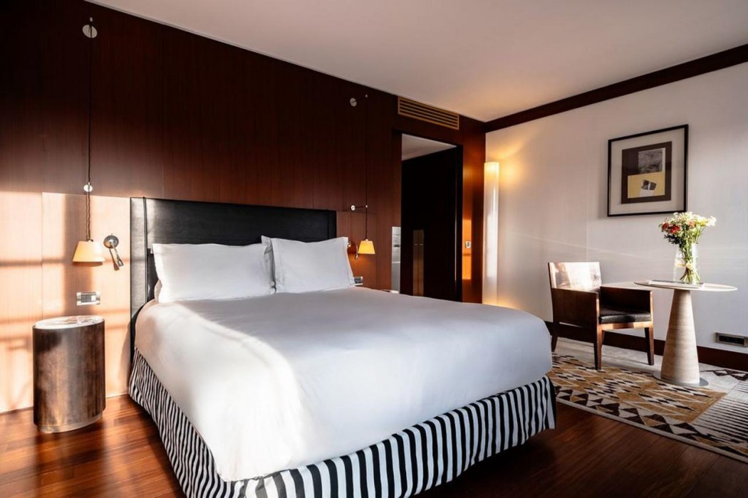 Grand Hotel Champs Elysees 22/61