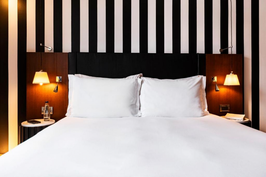 Grand Hotel Champs Elysees 12/61