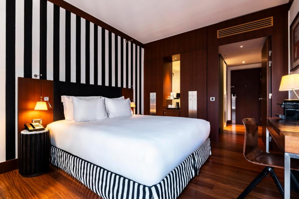 Grand Hotel Champs Elysees 26/61