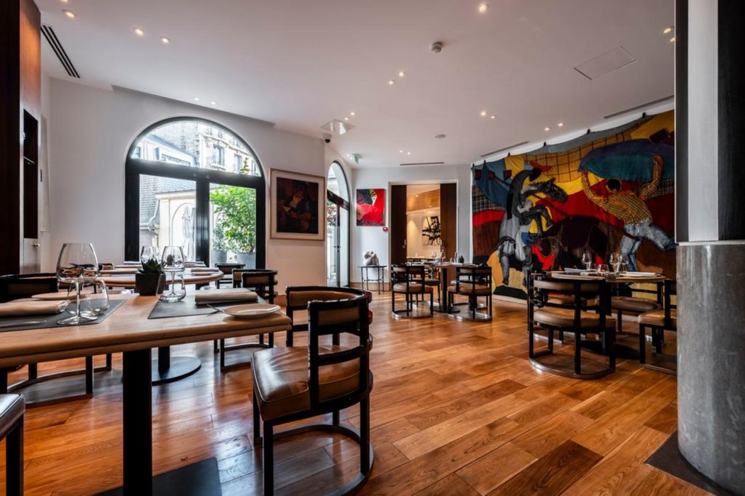 Grand Hotel Champs Elysees 44/61