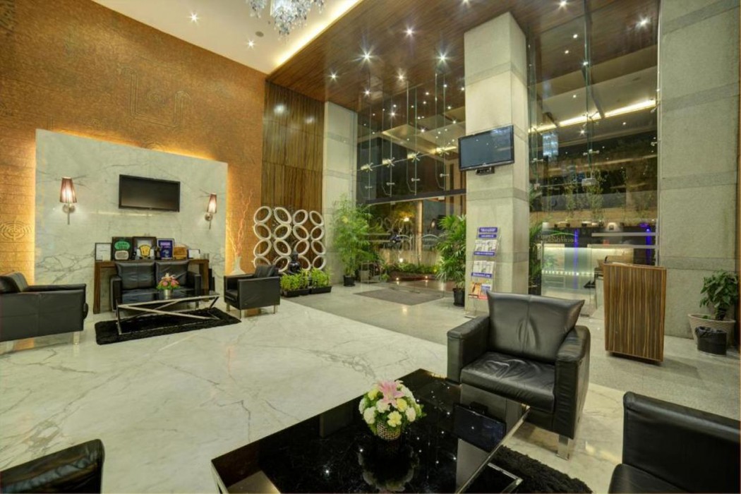 Lobby at Goldfinch Hotel Mangaluru, MANGALORE