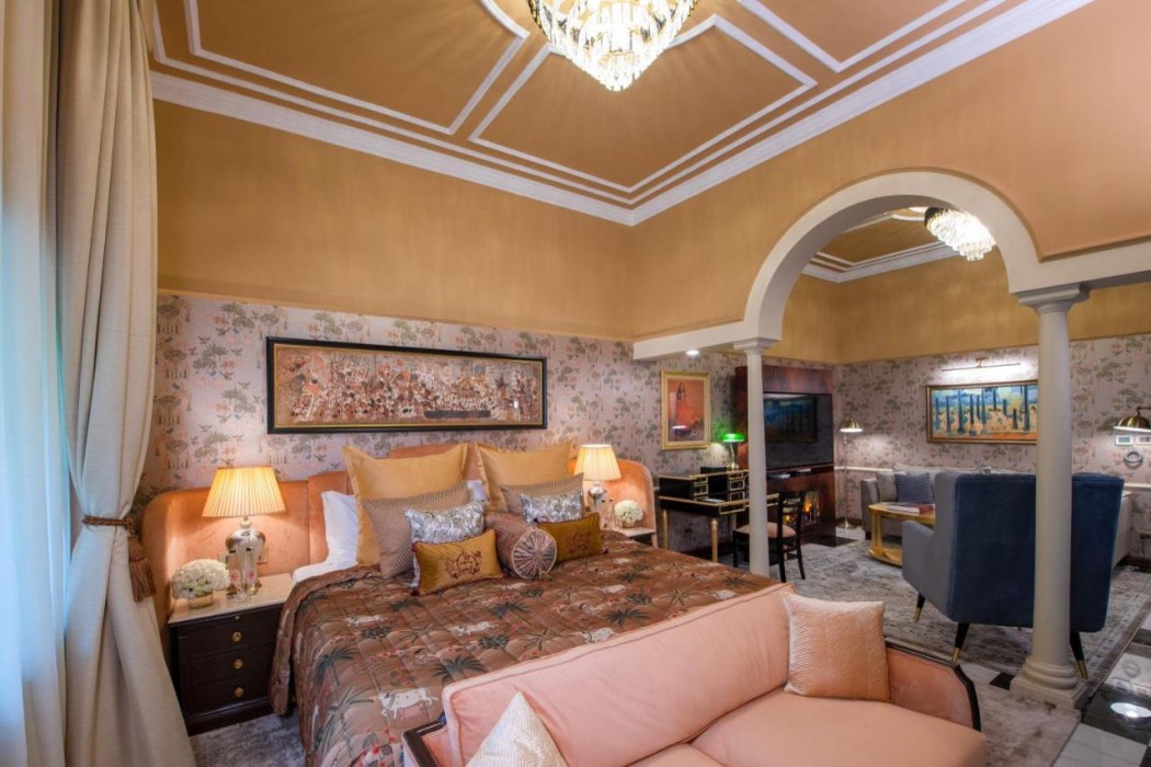 The Claridges New Delhi 15/64