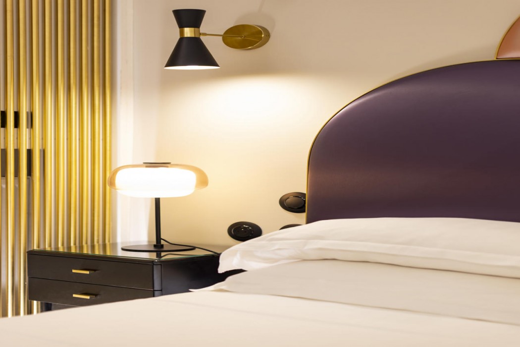 Hotel Mondial 51/100