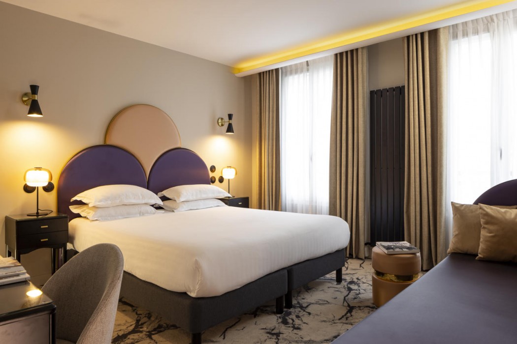 Hotel Mondial 34/100