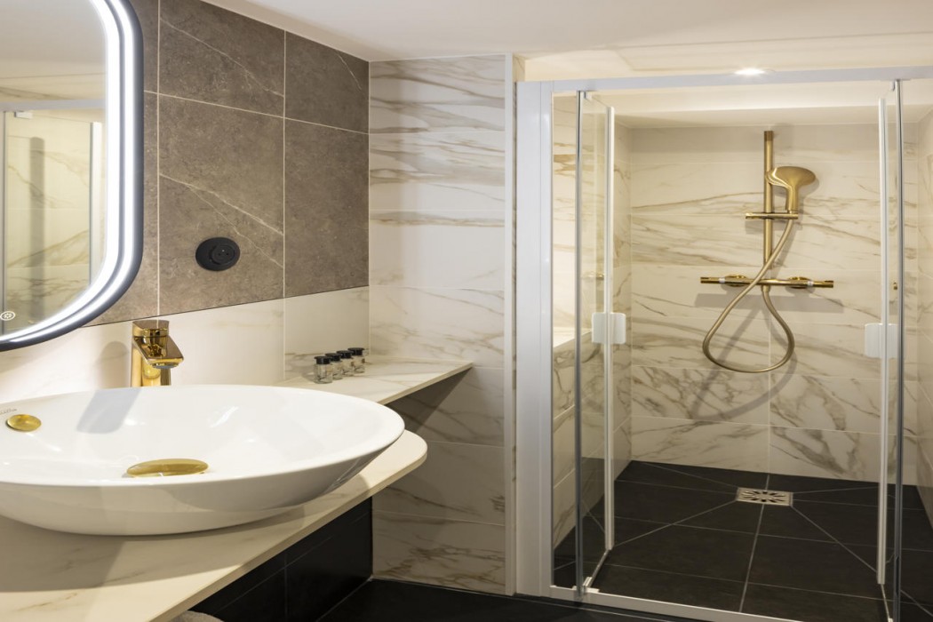 Hotel Mondial 59/100