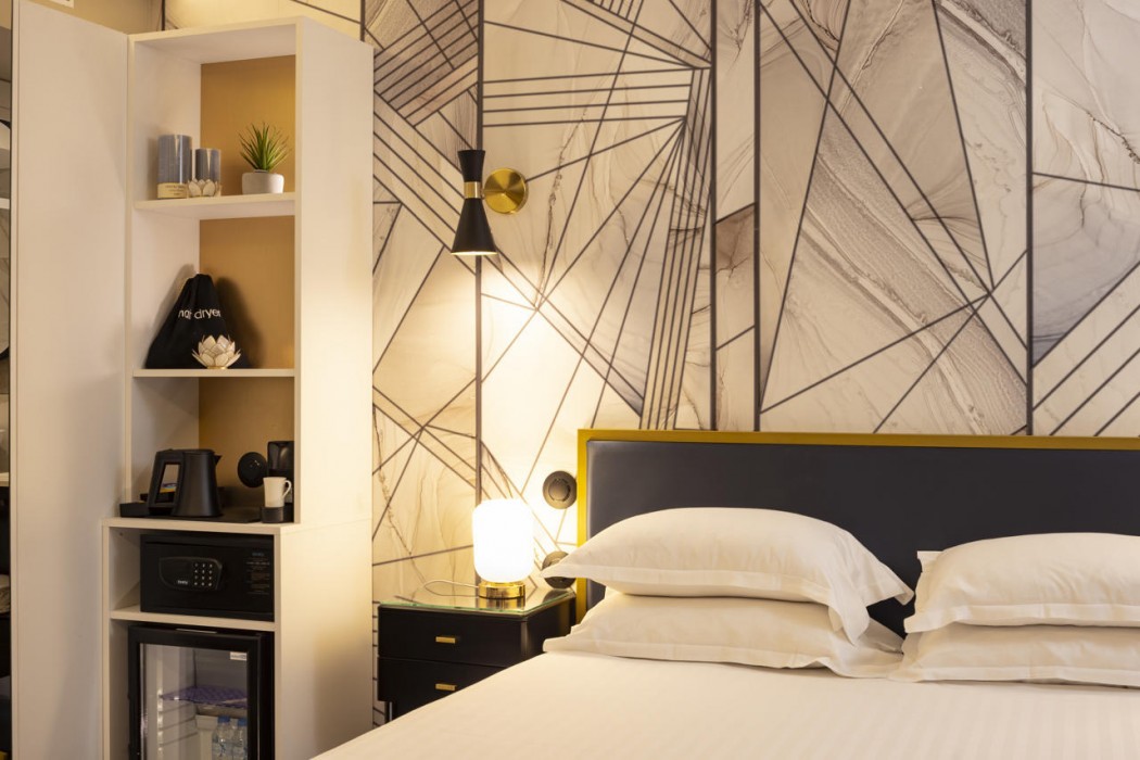 Hotel Mondial 50/100