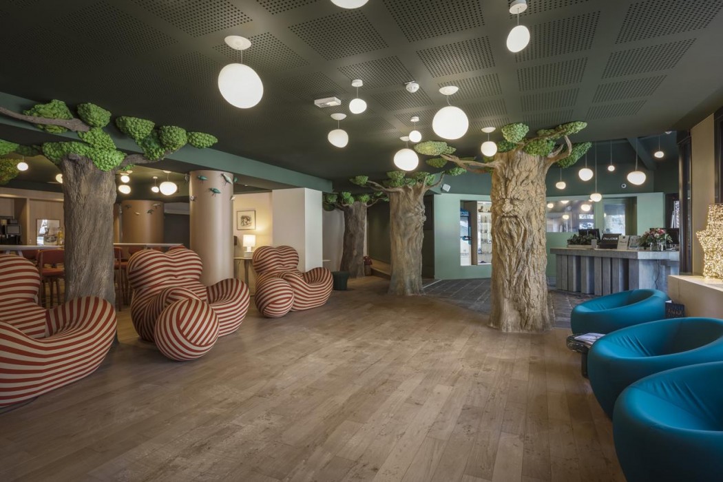 Lykke Hotel 10/84