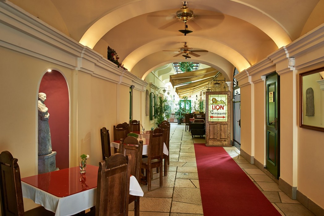 Lion Premium Hotel 51/85