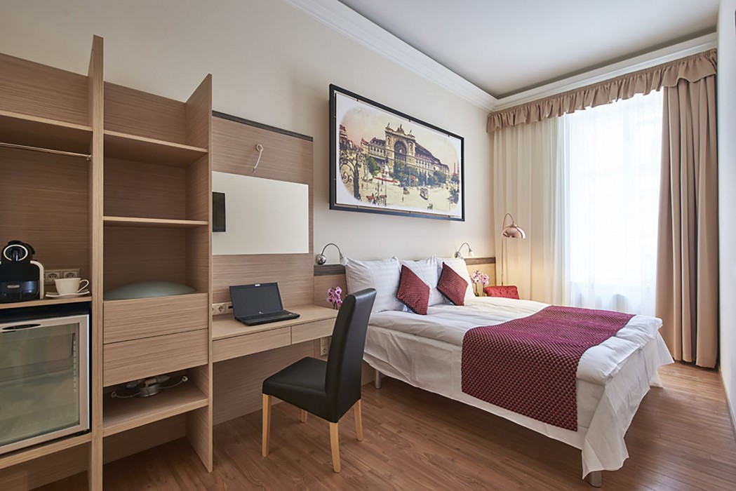 Lion Premium Hotel 48/85