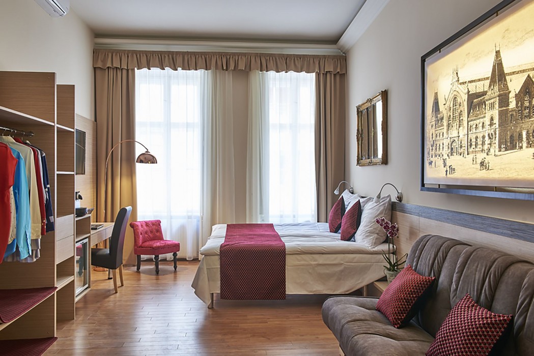 Lion Premium Hotel 34/85