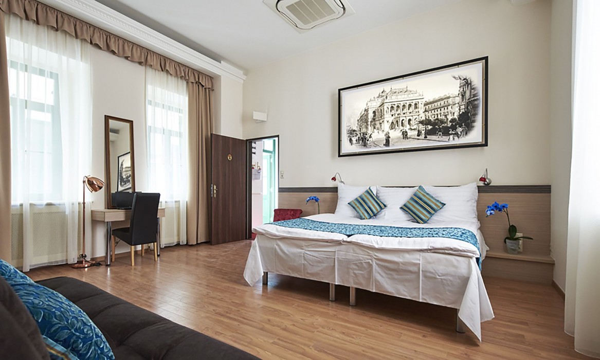 Lion Premium Hotel 30/85