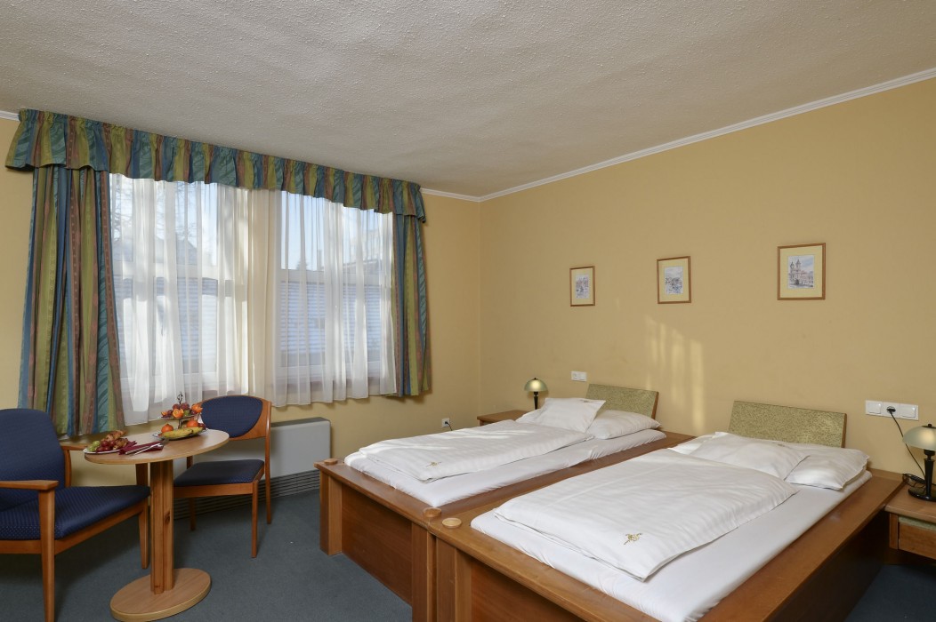 Hotel Unicornis 29/83