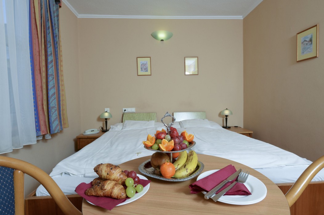 Hotel Unicornis 39/83