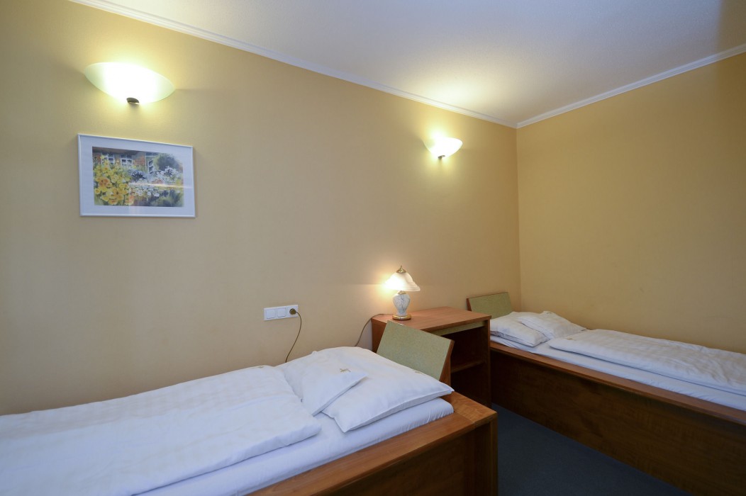 Hotel Unicornis 45/83