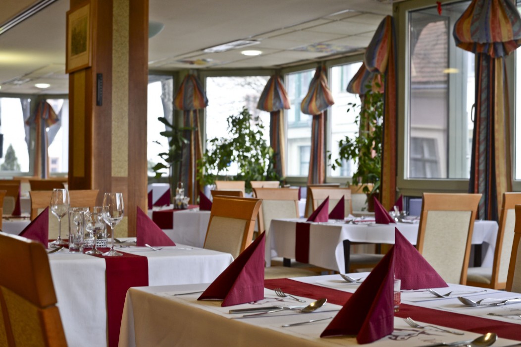 Hotel Unicornis 28/83