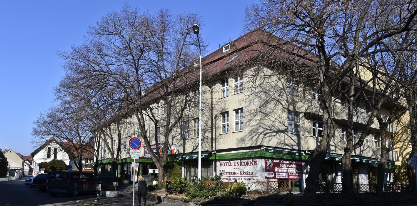 Hotel Unicornis 26/83