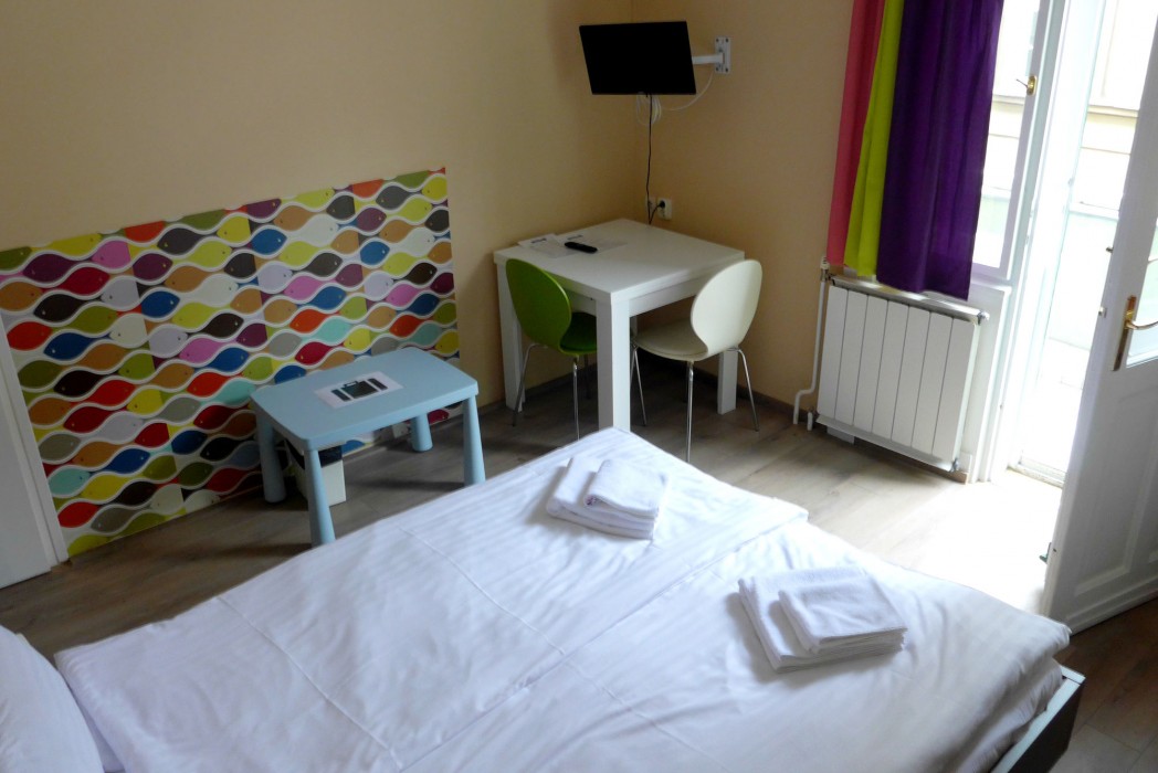 Amber Terrace Studio 43/86