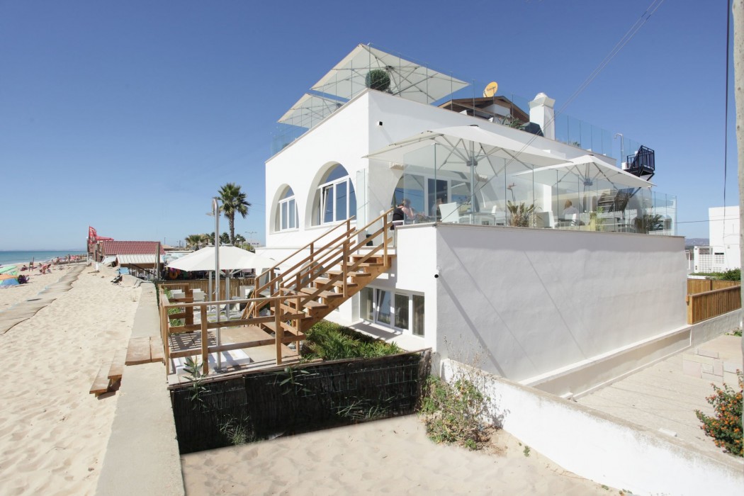 Luxury Beach Guest House 27/51