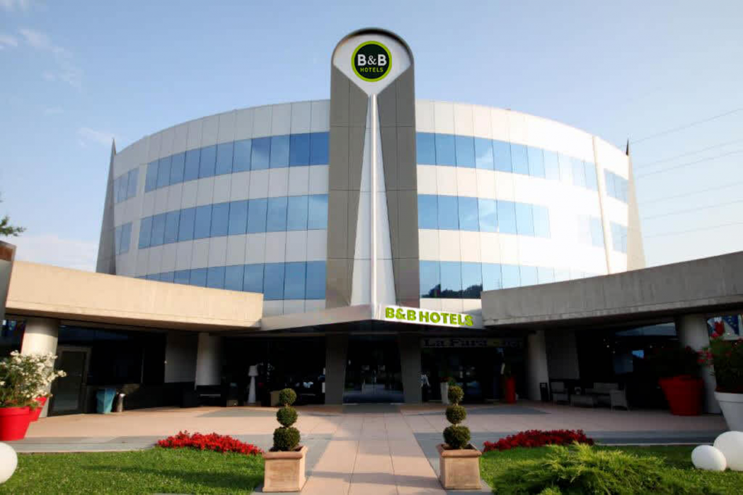 Hotel Executive main