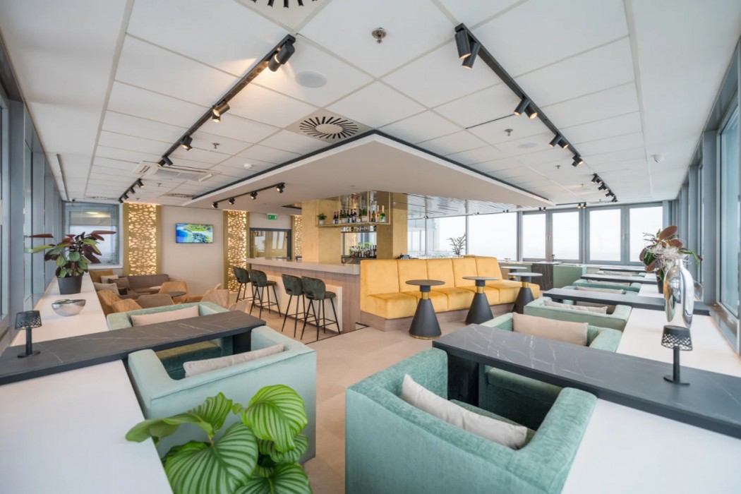 Expo Tower Hotel by Mellow Mood Hotels 70/82