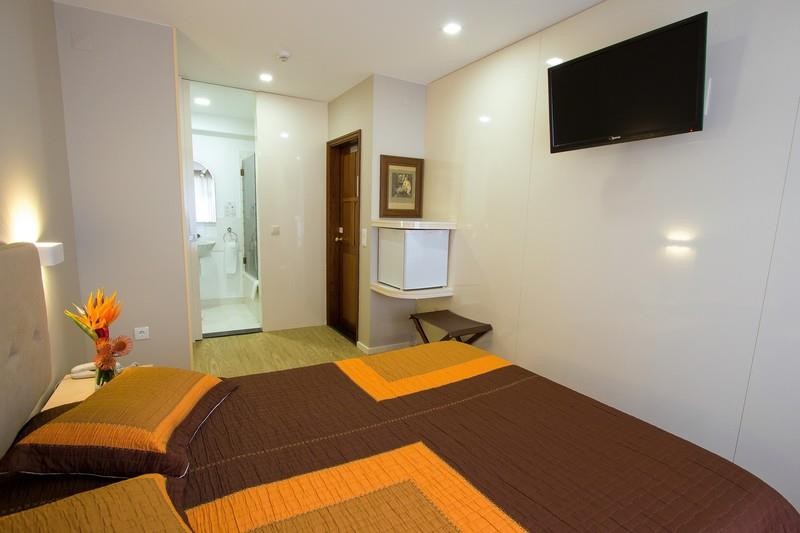 Hotel Avenida 21/78