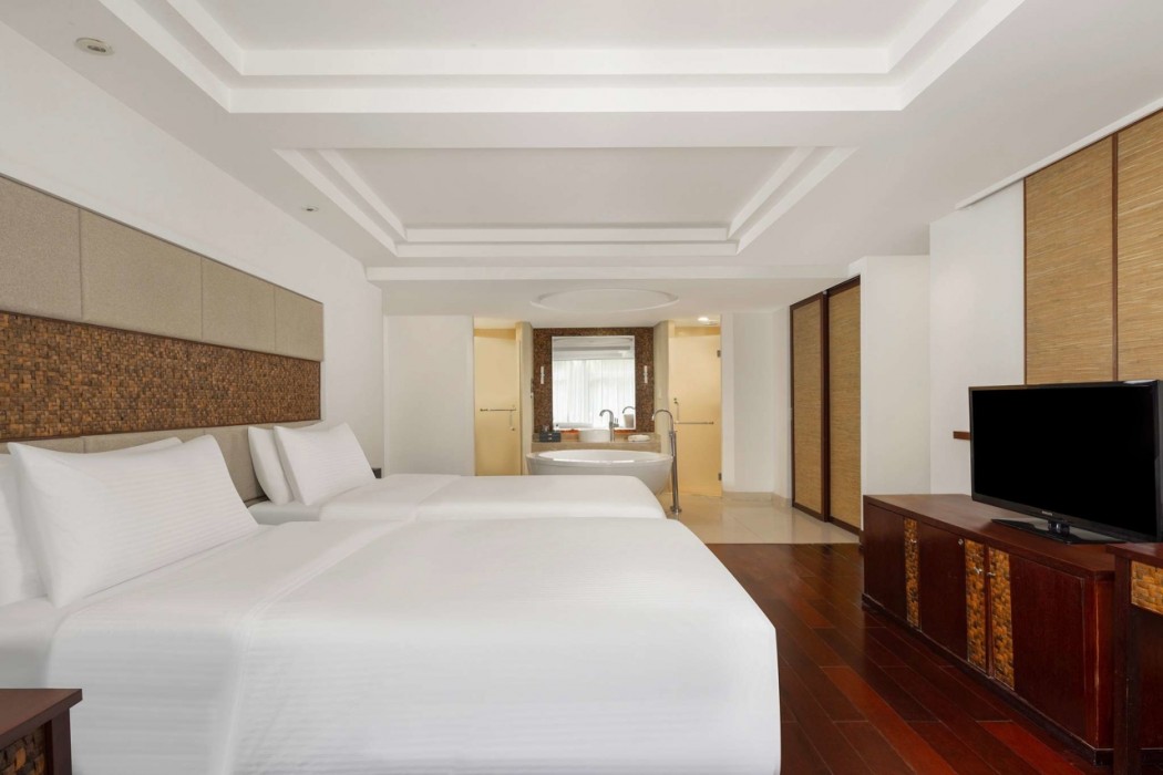 Grand Mercure Sanya Yalong Bay 2/10