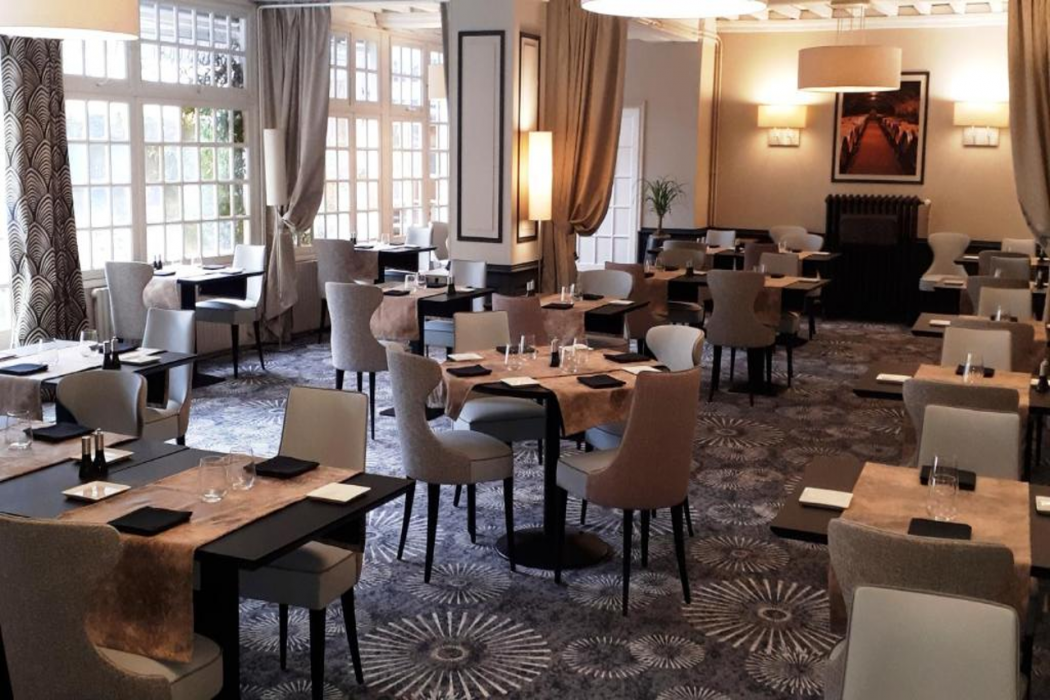Hotel Le Lion D'or Et Restaurant La Table Du Lion 10/18