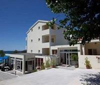 Vila 4M - Boarding House And Apartments 13/63