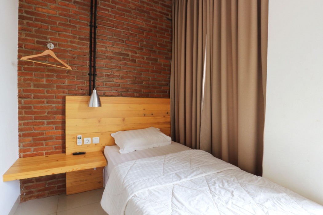Urbana Homes 17/50