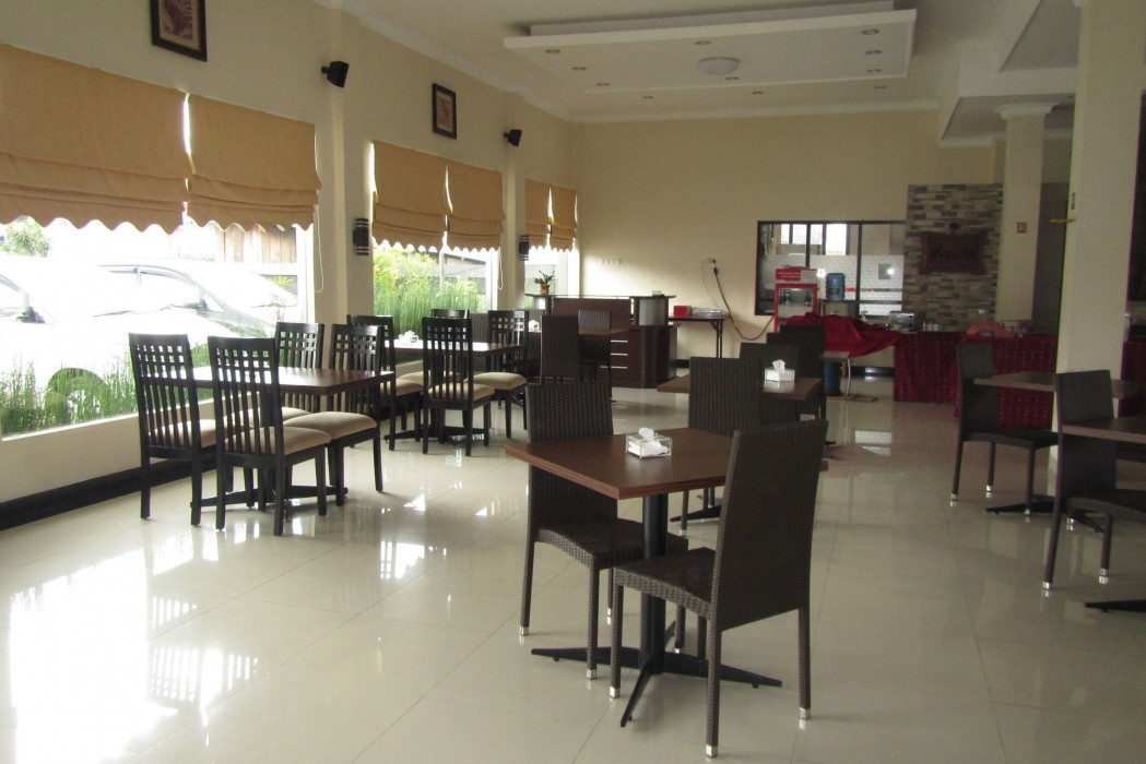 Sindha Hotel Ruteng 16/29