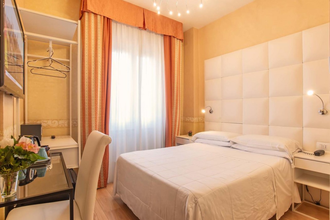 Hotel Jane 43/54
