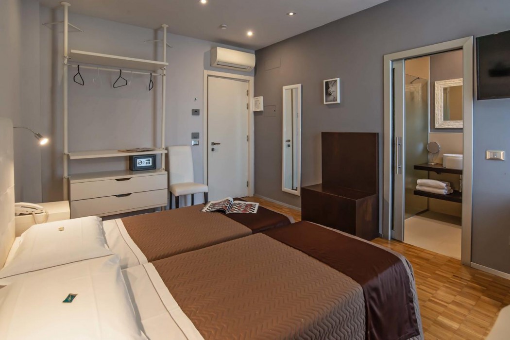 Hotel Orcagna 9/36