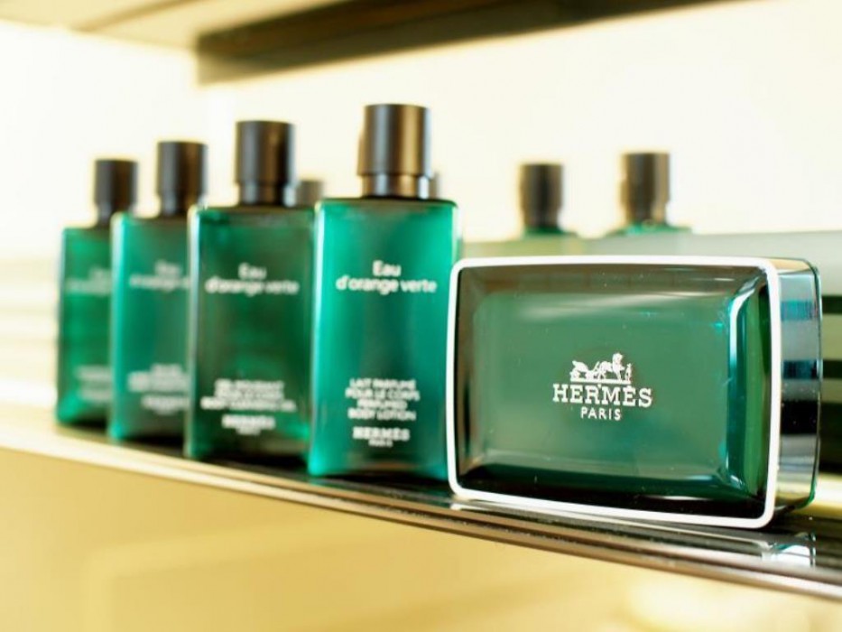 AMENITIES