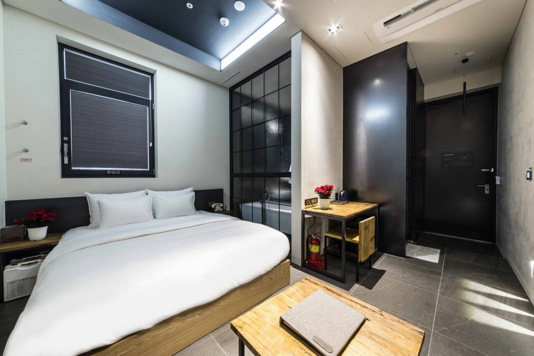 Hotel The Artist Dongseon 52/94