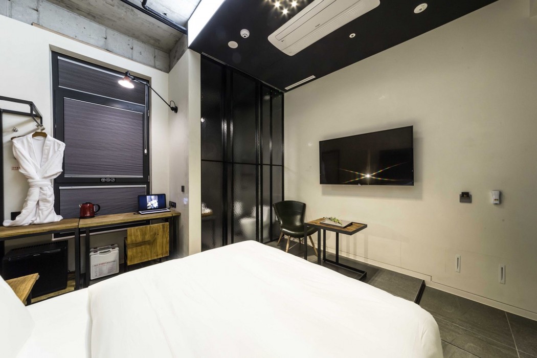 Hotel The Artist Dongseon 56/94