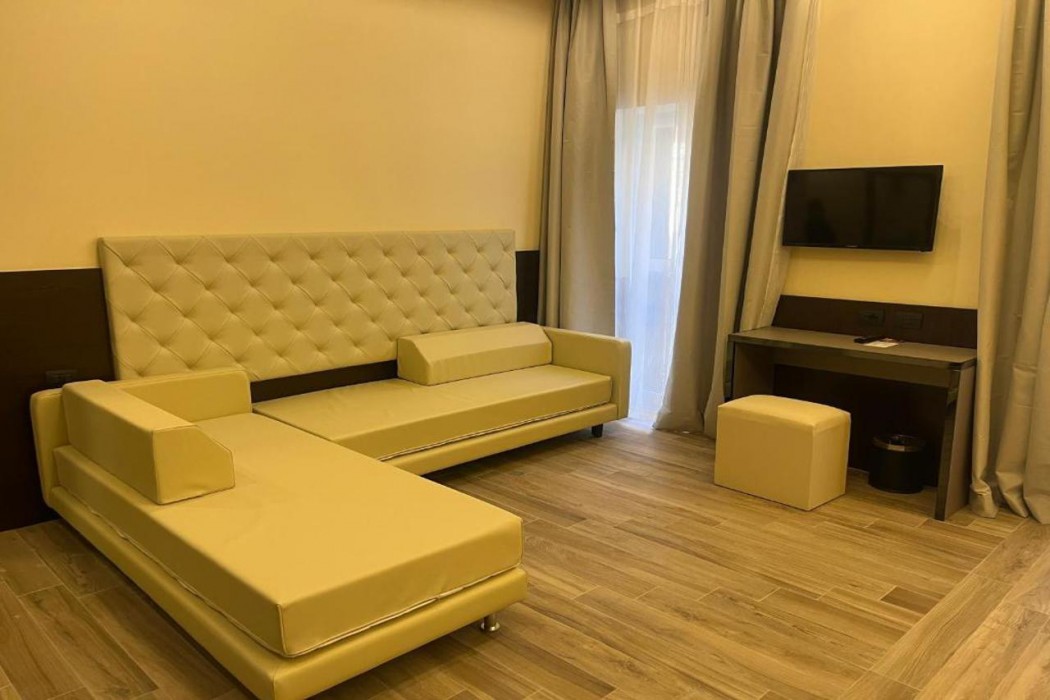 Jr Hotels Bocconi Milano 8/60