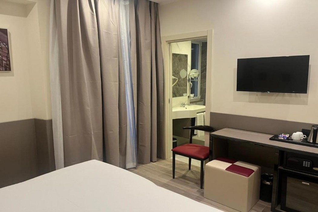 Jr Hotels Bocconi Milano 13/60