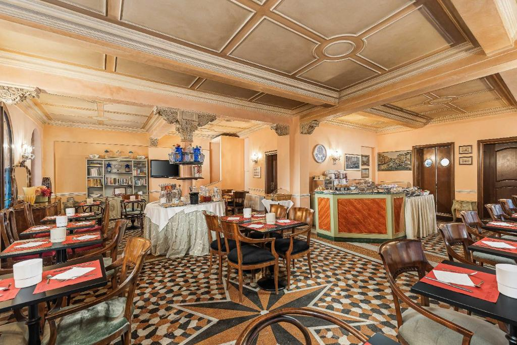 Hotel Marconi Venice 48/62