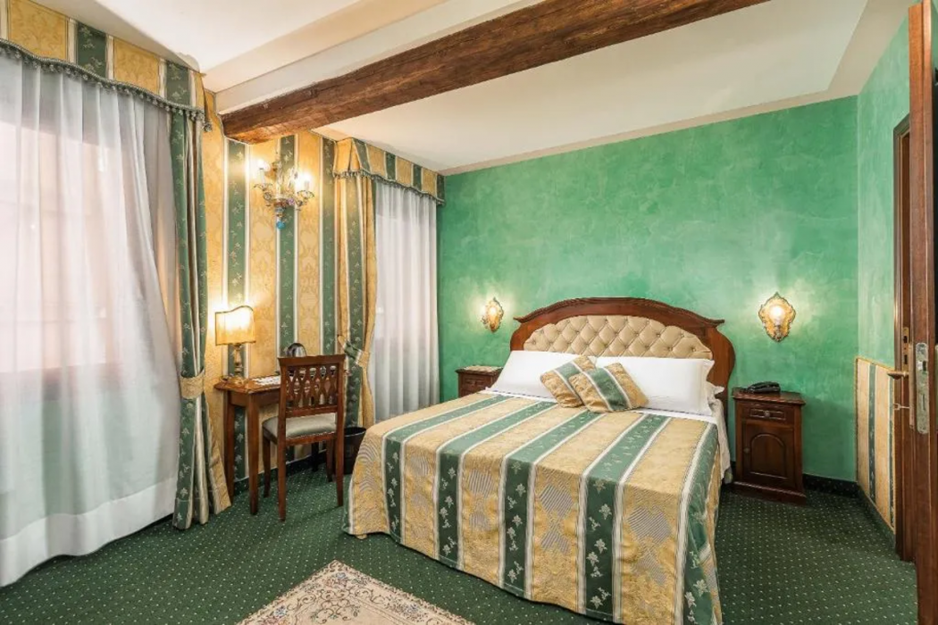 Hotel Marconi Venice 7/62