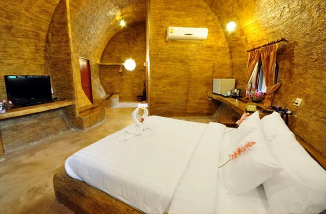 Theerama Cottage Resort 66/84